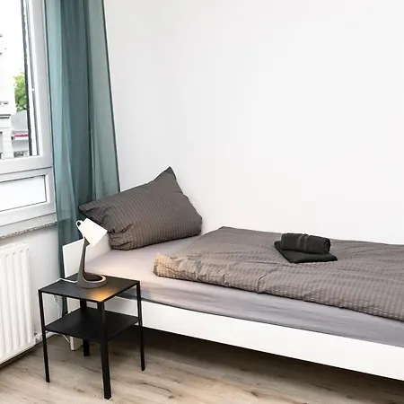 Cosyhomes24 - Centrally With Balcony And Garage - Il01b Изерлон