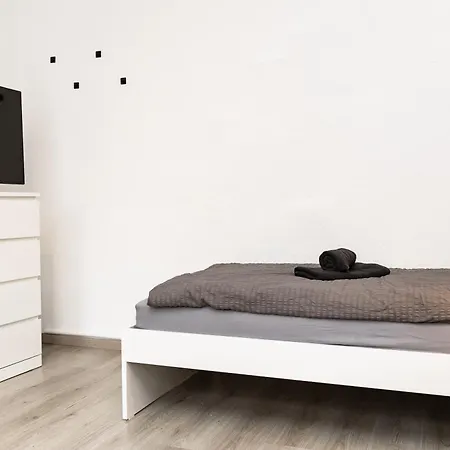 Cosyhomes24 - Centrally With Balcony And Garage - Il01b * Iserlohn