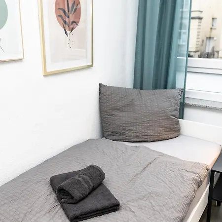 Cosyhomes24 - Centrally With Balcony And Garage - Il01b Apartment *