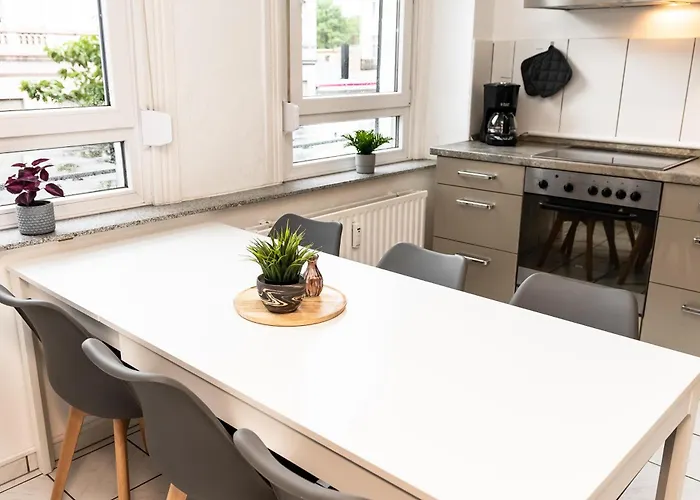 Cosyhomes24 - Centrally With Balcony And Garage - Il01b