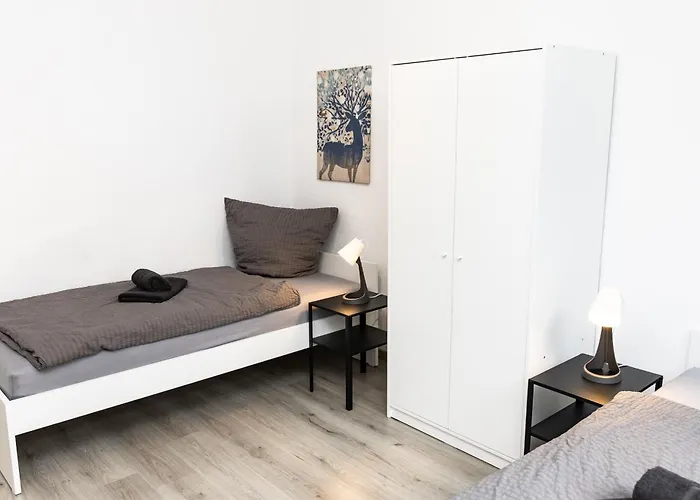 Cosyhomes24 - Centrally With Balcony And Garage - Il01b *