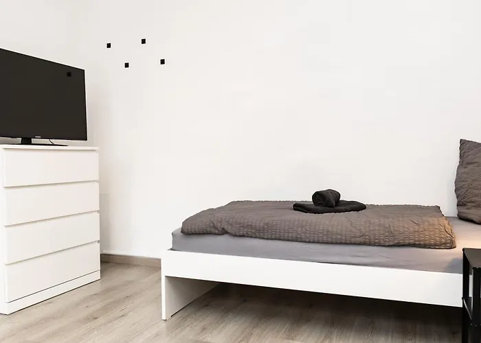 Cosyhomes24 - Centrally With Balcony And Garage - Il01b * Iserlohn